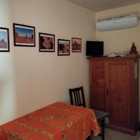 Régusse L'Orangette B&B 외부 사진